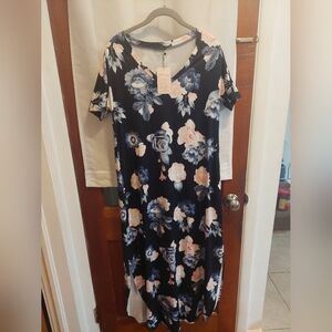 Floral dress‎
